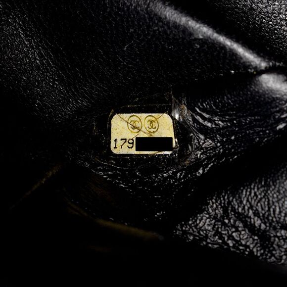 Chanel Patent Leather Classic Jumbo Double Flap Bag - Picture 6 of 15